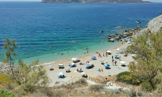 Τρεις παραδεισένιες και καλά κρυμμένες παραλίες της Αττικής! (εικόνες)